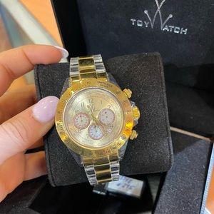 TOYwatch gold watch brand new
